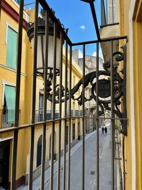 Ti1 Estiloso Loft 120M De La Catedral Tomas De Ibarra Street Sewilla Zewnętrze zdjęcie