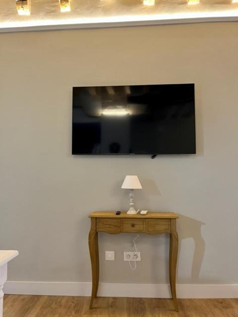 Ti1 Estiloso Loft 120M De La Catedral Tomas De Ibarra Street Sewilla Zewnętrze zdjęcie